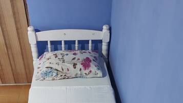 Family Room | 1 bedroom, individually furnished, free WiFi
