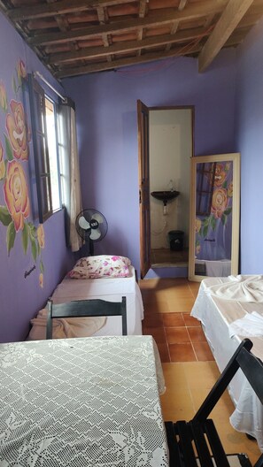 Family Room | Bathroom - Rua São Pedro de Alcântara (Paraty)