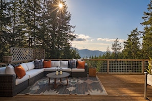 المنطقة المحيطة بالمنشأة