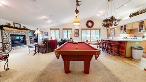 Spielezimmer