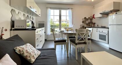 Ma cabane de plage, logement avec jardin et parking pour 4 personnes.