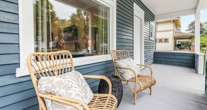 New! Luxury 1BR Flat near Downtown Mount Clemens