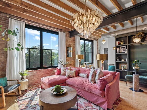 スマートテレビ、暖炉