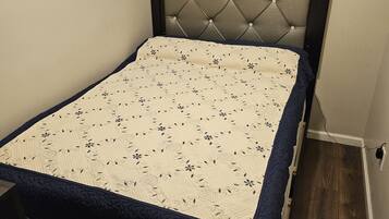 1 sovrum, gratis wi-fi och sängkläder