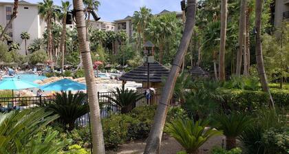 Pleasing Suite unit at Tahiti Village Las Vegas Strip