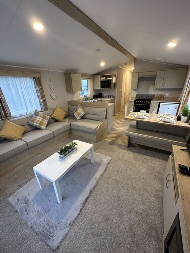 8 Berth Caravan in West Sands Seal Bay Resort