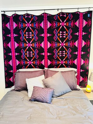 2 bedrooms, iron/ironing board, Internet, bed sheets