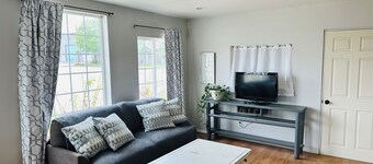 Downtown Cottage close to Flathead Lake. Pet friendly!