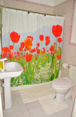 Handtücher, Seife, Toilettenpapier