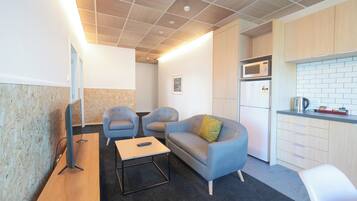 Apartment, 3 Bedrooms | Living area