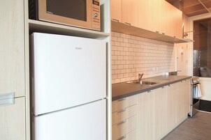 Deluxe Apartment, 2 Bedrooms | Private kitchen