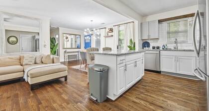 Urban Escape: 5BR Retreat