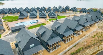 Cedar Shores 7 Bedroom Home by RedAwning