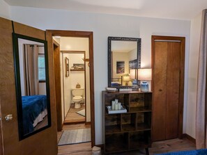 4 makuuhuonetta, ilmainen Wi-Fi, vuodevaatteet