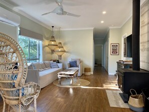 Smart TV, fireplace, table football