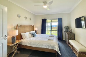 5 Schlafzimmer, Bügeleisen/Bügelbrett, WLAN, Bettwäsche