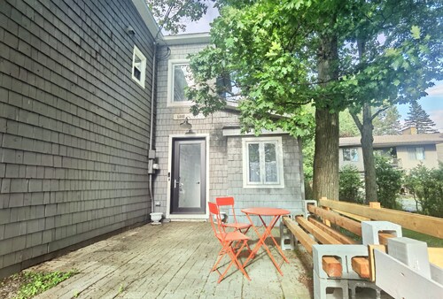 lacbrome Chalet lake+Terrasse+BBQ+Hot-tub