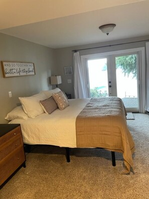 3 Schlafzimmer, Schreibtisch, Bügeleisen/Bügelbrett, WLAN