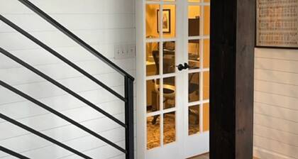 Lakefront Getaway at Lake Sawyer