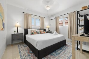 3 bedrooms, WiFi - Beautiful 3BR2BA, Amazing Location w/ Private Pool (Noord)