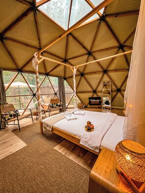 Deluxe-Bungalow | Hochwertige Bettwaren, Minibar, schallisolierte Zimmer, kostenloses WLAN