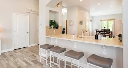 The Park House, Cozy Family-Friendly Retreat