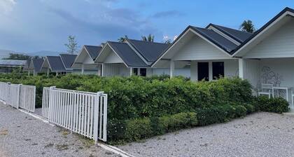Paper House Resort Bang Saphan Noi