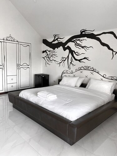 Paper House Resort Bang Saphan Noi