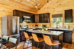 Fridge, microwave, oven, stovetop - New Smoky Mtn Cabin, Spectacular Theater & Game Rm! (Sevierville)