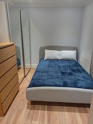 2 bedrooms, iron/ironing board, WiFi, bed sheets - Central London Apartment (London)