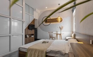 3 bedrooms, in-room safe, free WiFi, bed sheets - 3 bedrooms with lots of natural light, Old Quarter (Hà Nội)