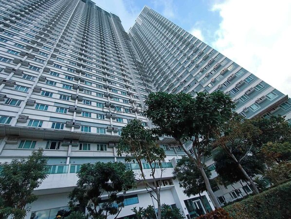 Exterior - The Beacon Makati by Cozi Condotels (Makati)