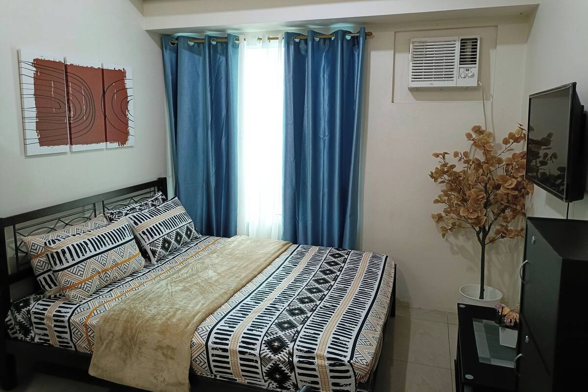Royal-Studio, 1 Queen-Bett