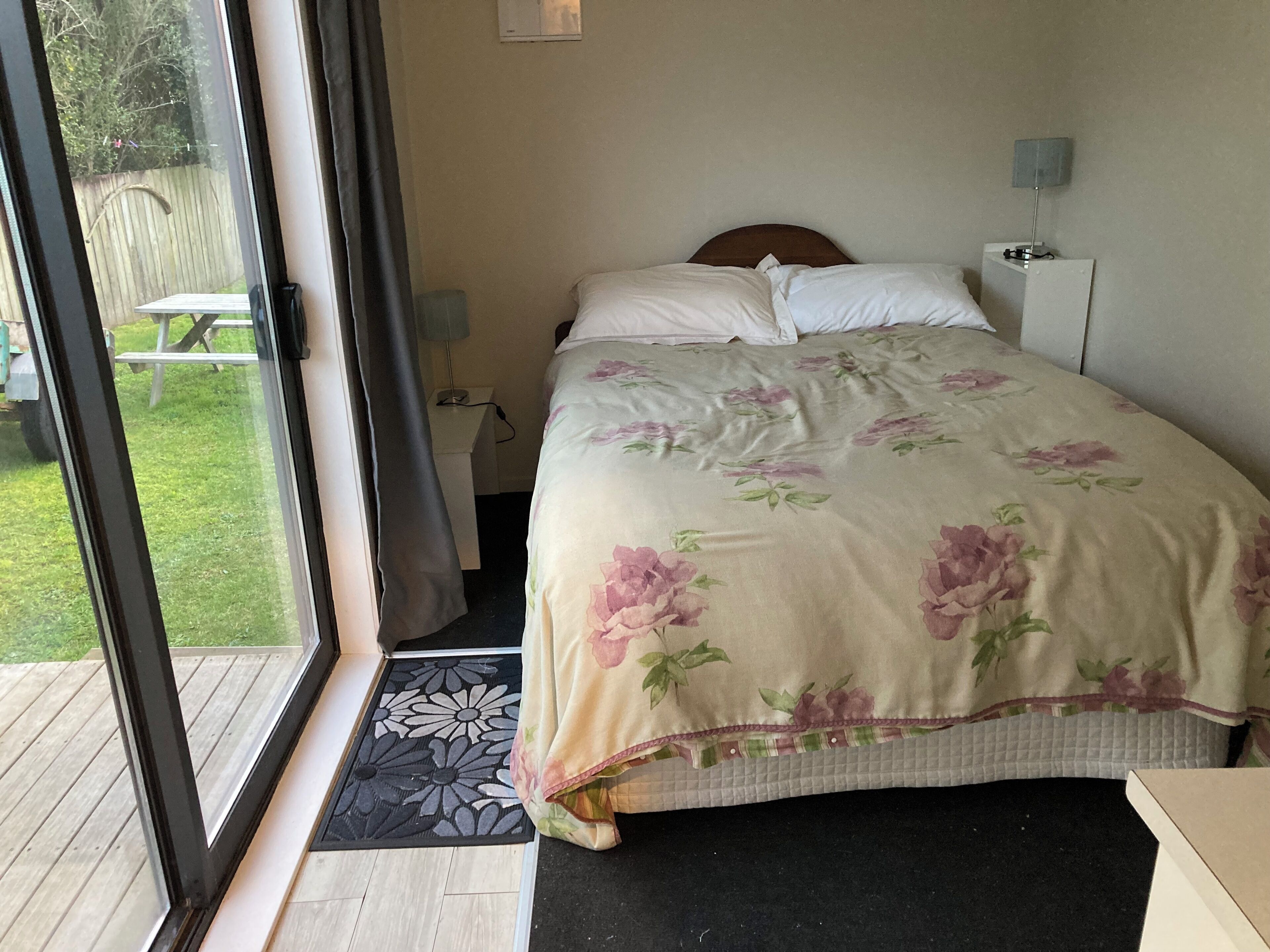 3 bedrooms, iron/ironing board, free WiFi
