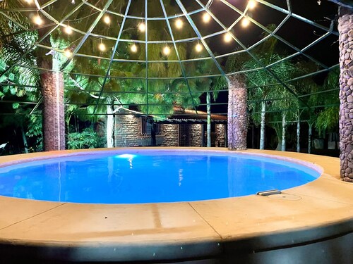 Casa Dharma con alberca/jacuzzi para 22 personas