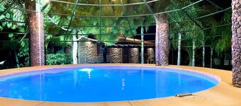 Casa Dharma con alberca/jacuzzi para 22 personas