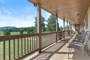 Property grounds - Papa’s Place: Scenic Willow Creek Escape (Custer)