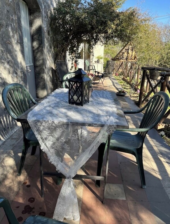 Outdoor dining