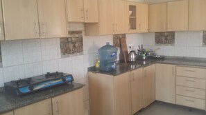 Shared kitchen facilities - EstaCode Suites- Classic  (Kigali)