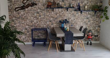 Komfortable Ferienwohnung, 95 Quadratmeter, großer Südbalkon