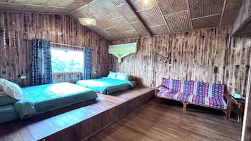 1 bedroom, premium bedding, desk, bed sheets