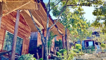 Family Bungalow, 2 Bedrooms, Non Smoking, Garden View | 1 bedroom, premium bedding, desk, bed sheets