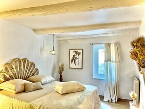 3 bedrooms, free WiFi, bed sheets
