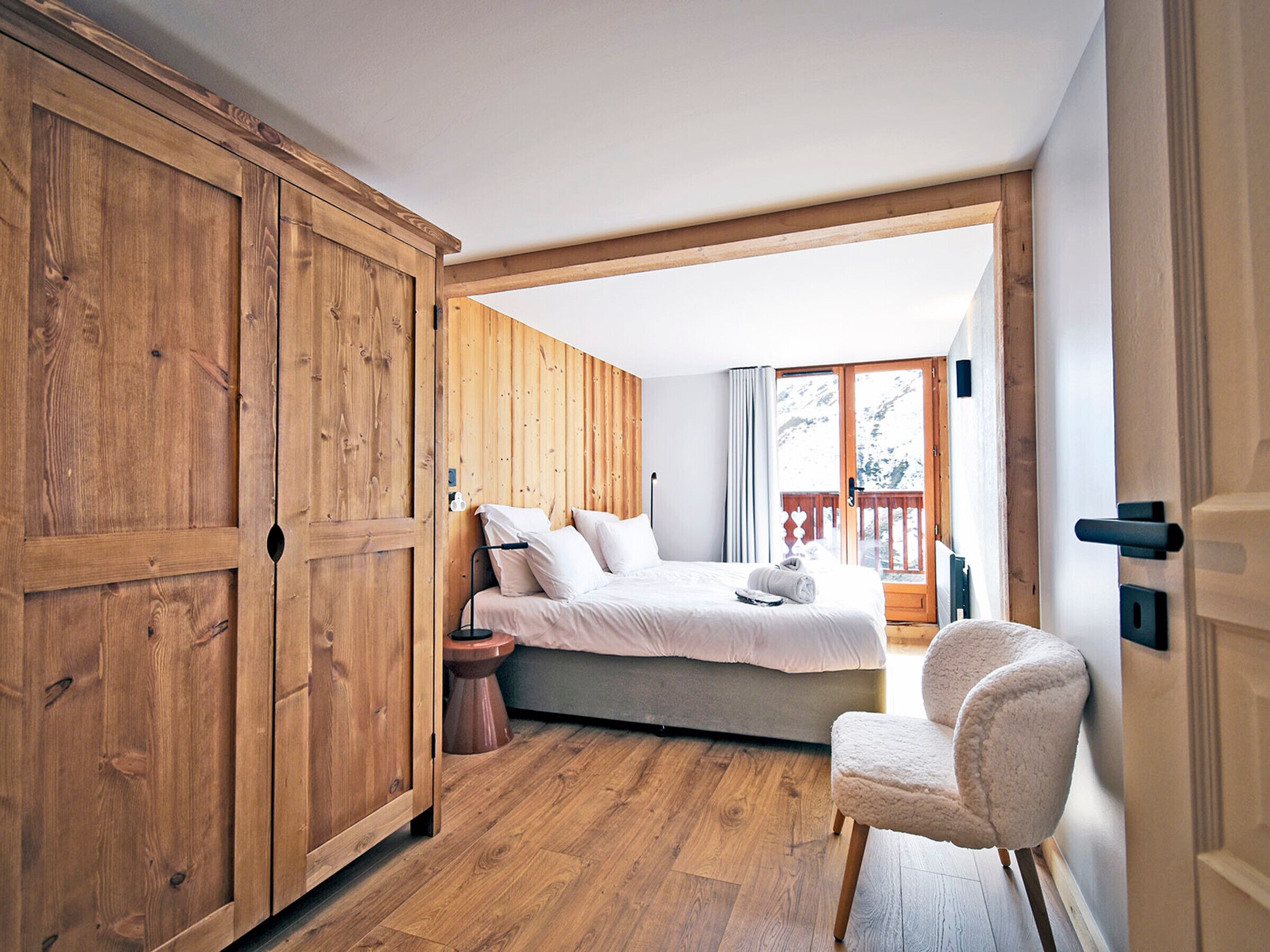 6 bedrooms, free WiFi, bed sheets