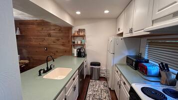 Fridge, microwave, oven, dishwasher