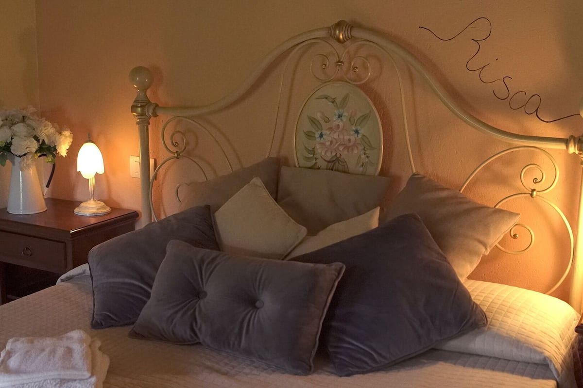 1 slaapkamer, een bureau, gratis wifi, beddengoed