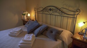 Desk, free WiFi, bed sheets - Agriturismo Cerqueti (Baschi)