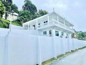 Exterior - Panoramic ocean & mountain view villa • Private pool & rooftop (Yabucoa)