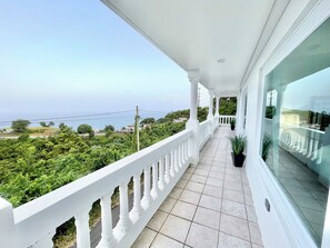 Terrace/patio - 5 Bed Ocean View w private Pool one of best beaches less than 1.1 mile from Home (Yabucoa)