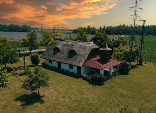 Enjoy the quiet nature in our unique house.